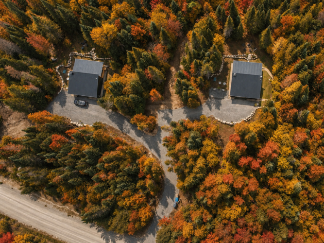 Vue des airs du Chalet à louer Chalets NordiK L'Artika à Lanaudiere, chalet avec spa à Notre-Dame-de-la-Merci.